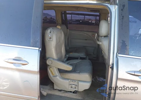 2005 Honda Odyssey Touring from USA, damaged, VIN 5FNRL38805B090642
